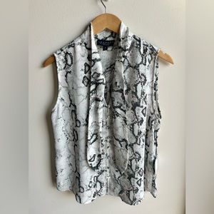 Laundry by Shelli Segal snake print blouse - SZ M